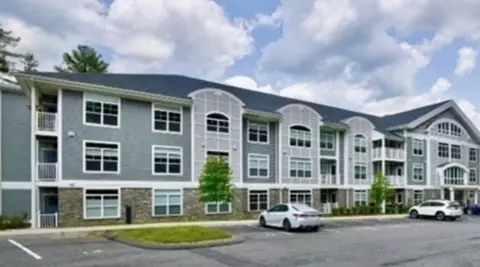 635 Old Post Rd #104, Sharon, MA 02067