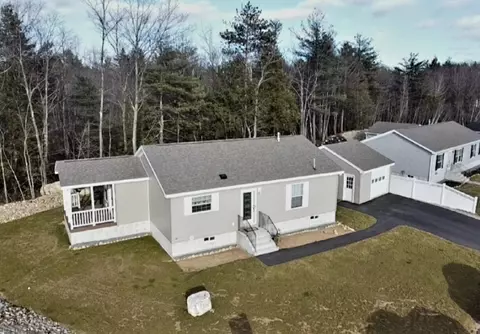 30 Topaz Ter, Gardner, MA 01440 photo 2