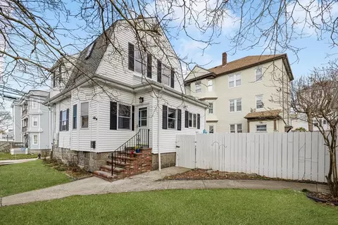 Exterior - 528 Whipple St, Fall River, MA 02724 photo 2 of 4