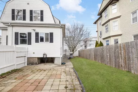 Exterior - 528 Whipple St, Fall River, MA 02724 photo 4 of 4