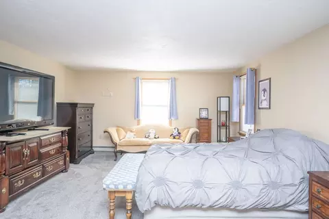 Bedroom - 22 Dinahs Way, Wareham, MA 02571 photo 6 of 8