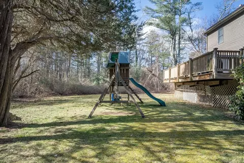 Exterior - 22 Dinahs Way, Wareham, MA 02571 photo 8 of 10