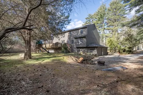 Exterior - 22 Dinahs Way, Wareham, MA 02571 photo 7 of 10