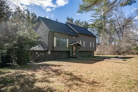Exterior - 22 Dinahs Way, Wareham, MA 02571 photo 2 of 10