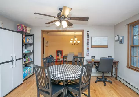 Dining - 22 Dinahs Way, Wareham, MA 02571 photo 4 of 5