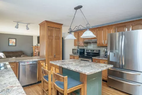 Kitchen - 22 Dinahs Way, Wareham, MA 02571 photo 1 of 3