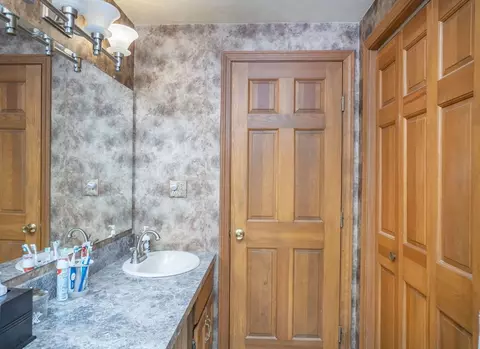 Bath - 22 Dinahs Way, Wareham, MA 02571 photo 3 of 3