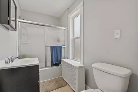 Bath - 6 Wakefield St, Worcester, MA 01605 photo 1 of 2