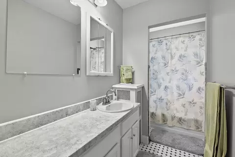 Bath - 6 Wakefield St, Worcester, MA 01605 photo 2 of 2