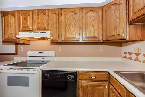 178 Lowell St #4, Reading, MA 01867 photo 6