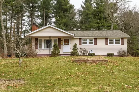 37 Charlemont Ct, Chelmsford, MA 01863