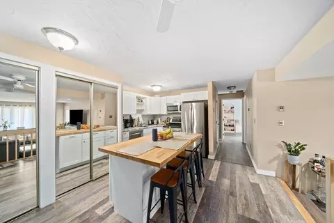10 Chapman St #206, Weymouth, MA 02189