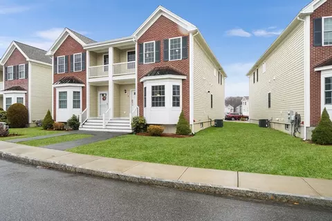 8 Denworth Bell Cir #8, Haverhill, MA 01835