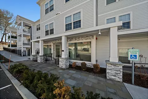 2239 Washington St #208, Canton, MA 02021
