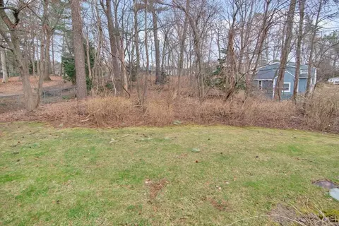 37 Ruthven St, Springfield, MA 01128 photo 21
