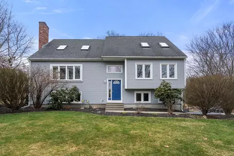687 South St, Shrewsbury, MA 01545