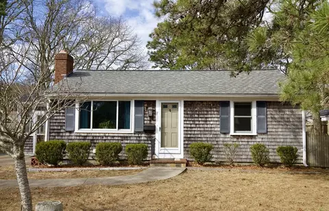 7 Spruce, Yarmouth, MA 02664