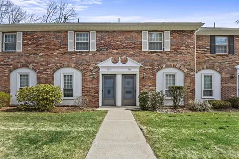 506 Windsor Dr #506, Framingham, MA 01701