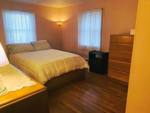 Bedroom - 196 Pondview Dr, Chicopee, MA 01020 photo 4 of 4