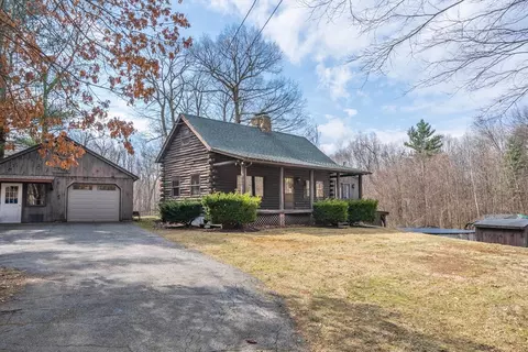 77 New Braintree Rd, North Brookfield, MA 01535