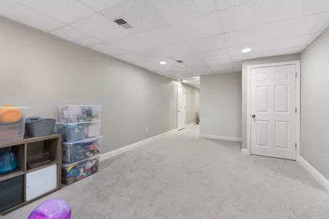 Entry Way - 5 Sullivan Way, Canton, MA 02021 photo 2 of 2