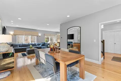 Dining - 5 Sullivan Way, Canton, MA 02021 photo 2 of 3