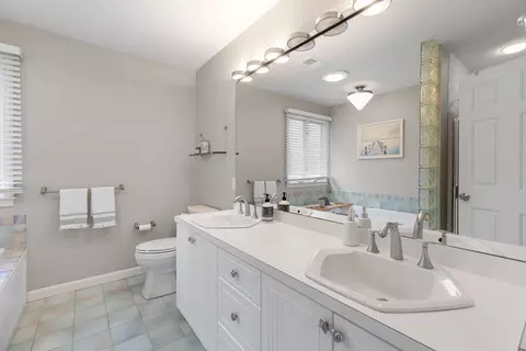 Bath - 5 Sullivan Way, Canton, MA 02021 photo 2 of 3