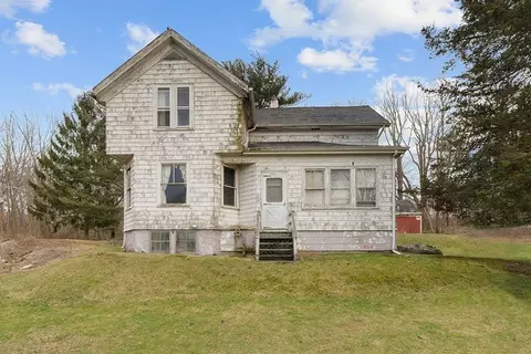 4011 N Main St, Fall River, MA 02720 photo 3