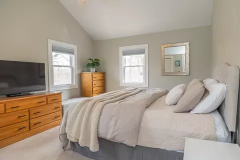 Bedroom - 12 Post Rd, Billerica, MA 01862 photo 3 of 5