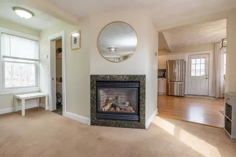 Entry Way - 12 Post Rd, Billerica, MA 01862 photo 2 of 2