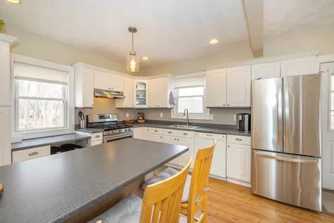Kitchen - 12 Post Rd, Billerica, MA 01862 photo 4 of 5