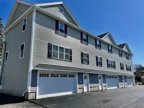 10 8th Ave #2, Haverhill, MA 01830