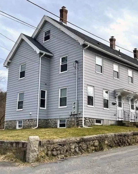 44 Elm St #44, Whitinsville, MA 01588