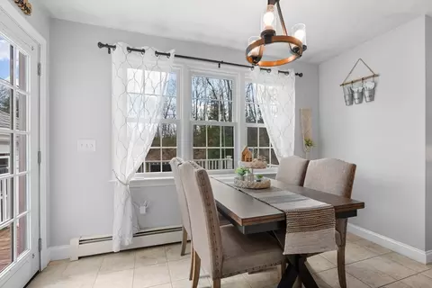Dining - 11 Stuart Rd, Sterling, MA 01564 photo 2 of 3