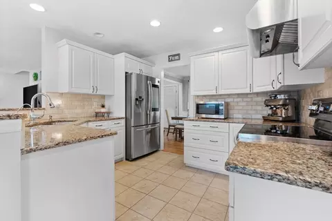 Kitchen - 11 Stuart Rd, Sterling, MA 01564 photo 4 of 4