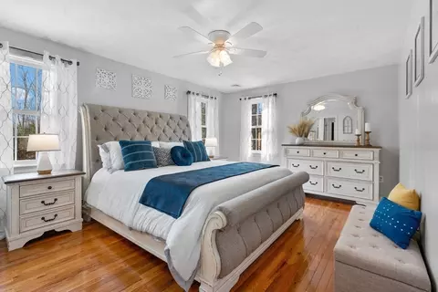 Bedroom - 11 Stuart Rd, Sterling, MA 01564 photo 1 of 4