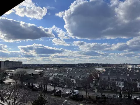 175 Quincy Shore Dr #B-71, Quincy, MA 02171