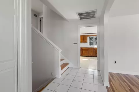Entry Way - 31 Circle Dr, Weston, MA 02493 photo 3 of 3