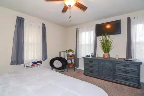 72 West St, Ware, MA 01082 photo 19
