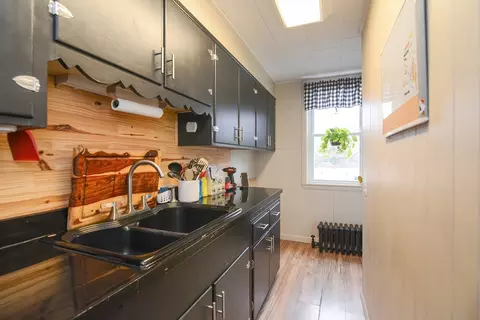 72 West St, Ware, MA 01082 photo 5