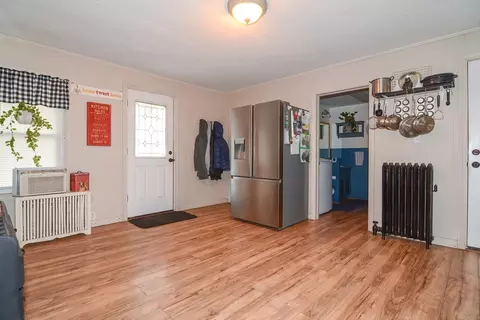 72 West St, Ware, MA 01082 photo 7