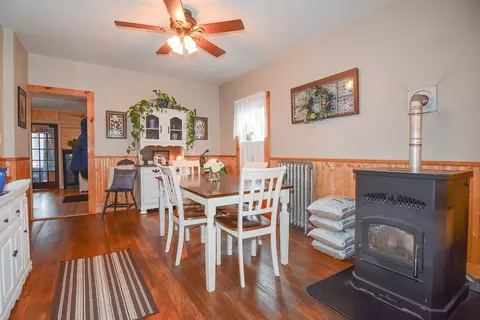 72 West St, Ware, MA 01082 photo 12