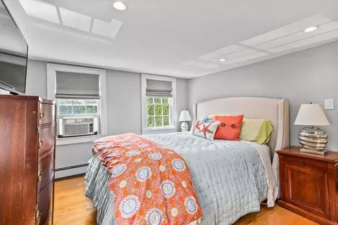 17 Pleasant St, Hingham, MA 02043 photo 25