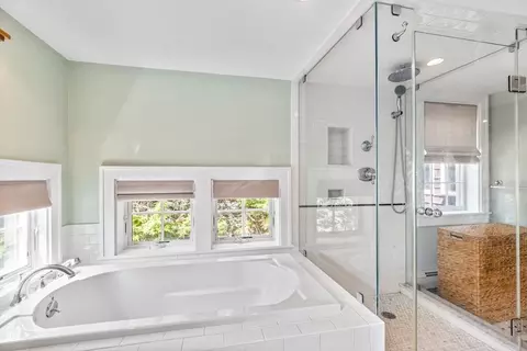 17 Pleasant St, Hingham, MA 02043 photo 24