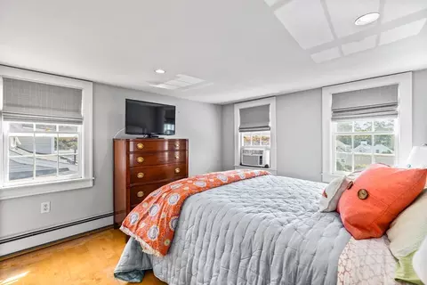 17 Pleasant St, Hingham, MA 02043 photo 27