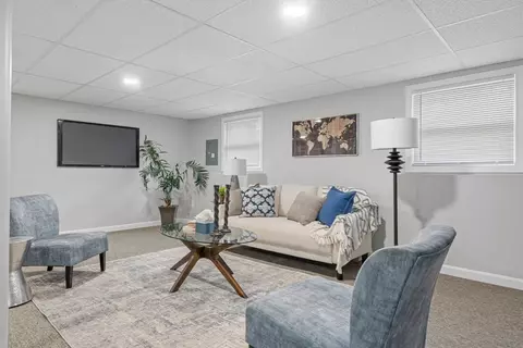 Living - 41 William Casey Rd, Spencer, MA 01562 photo 3 of 4
