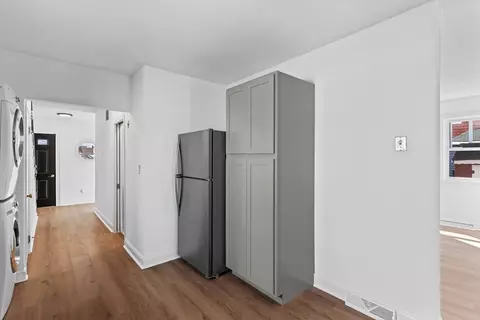 Entry Way - 140 Irving St, Everett, MA 02149 photo 2 of 4
