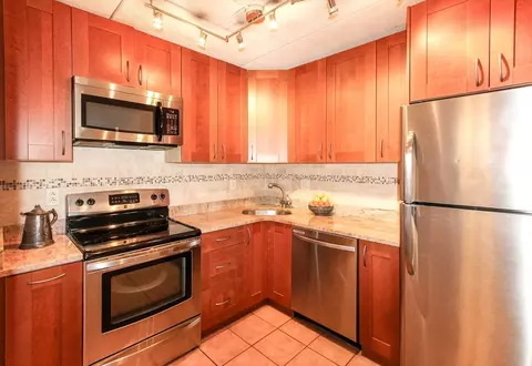 40 High St #305, Dedham, MA 02026