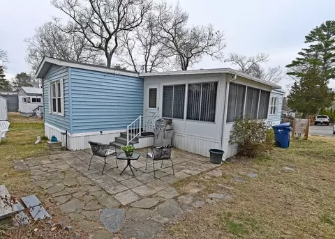 81 Great Hill Rd, Wareham, MA 02576 photo 2