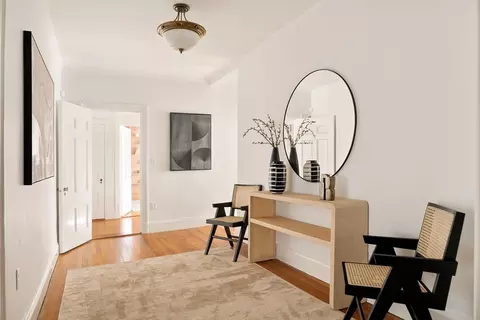 983 Memorial Dr #102, Cambridge, MA 02138